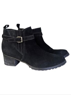 Black Suede Buckle Strap Ankle Boots | Side Zip | Women's Size 8